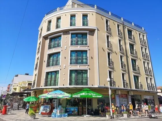 Empera Hotel - 1