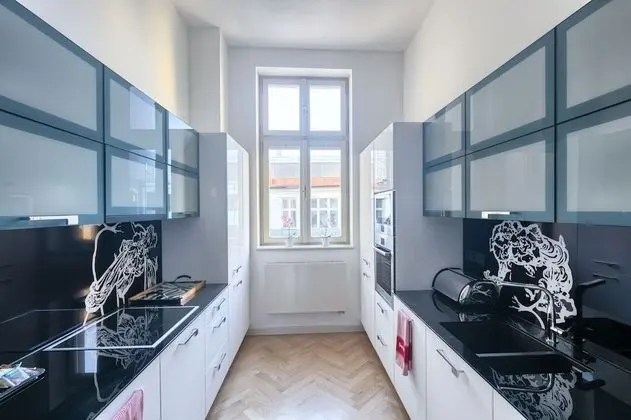 EMPIRENT Grand Central Apartments - Mutfak