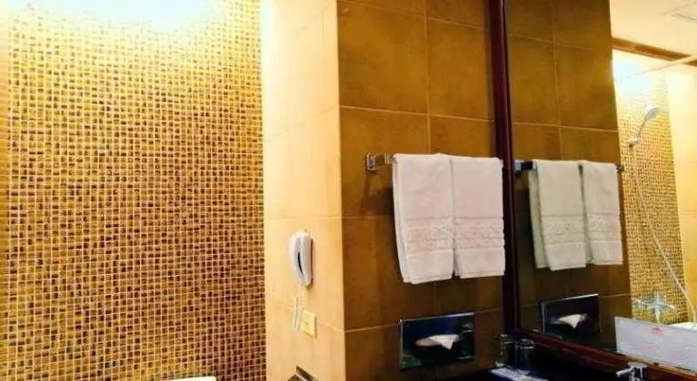 Empress Hotel Chiang Mai - Oda