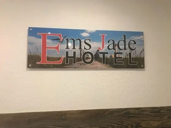 Ems Jade