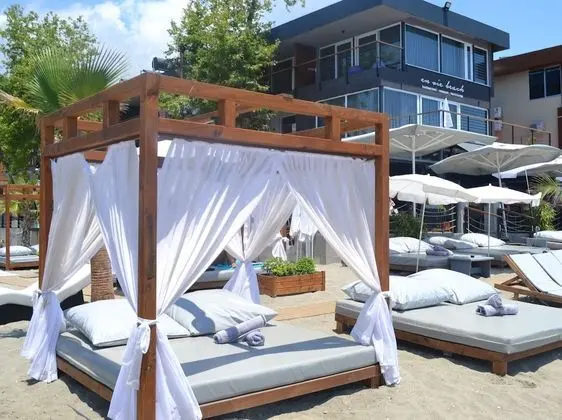 En Vie Beach Boutique Hotel - Adult Only - Dış Mekan
