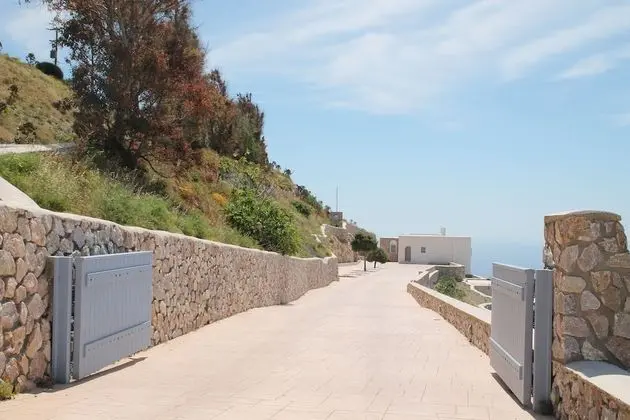 Enastron Suites - Dış Mekan