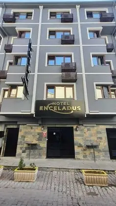 Enceladus Hotel - Dış Mekan