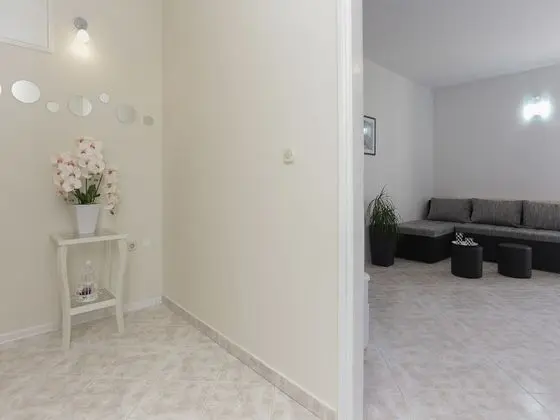 Enchanting Apartment in Kaštel Gomilica Near Beach - İç Mekan