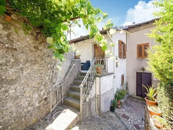 Enchanting Farmhouse in Bagni di Lucca With Private Garden - Lobi