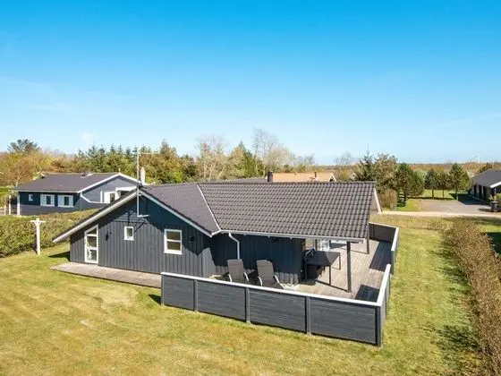 Enchanting Holiday Home in Hemmet With Whirlpool