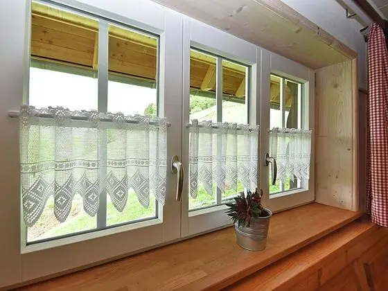 Enchanting Holiday Home in Mühlenbach With Fenced Garden - İç Mekan