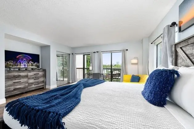 The Enclave Hotel and Suites - Oda
