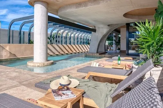 Encore Broadbeach - Havuz