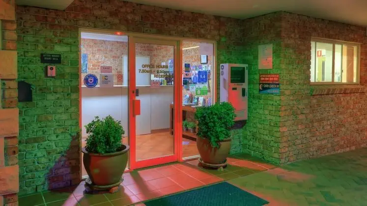 Endeavour Court Motor Inn - Lobi