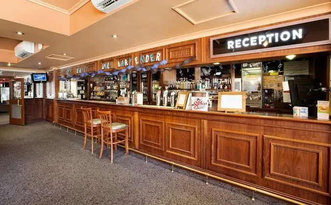 Enfield Hotel - Lobi