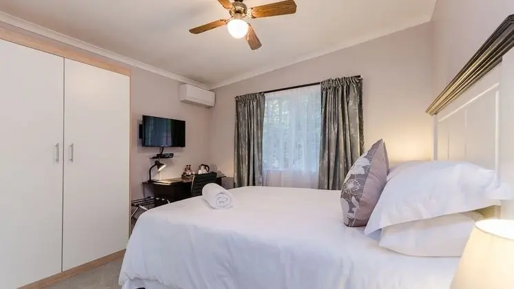 Englewold Manor Guest House - Oda