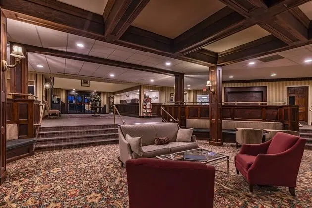 English Inn of Charlottesville - Lobi