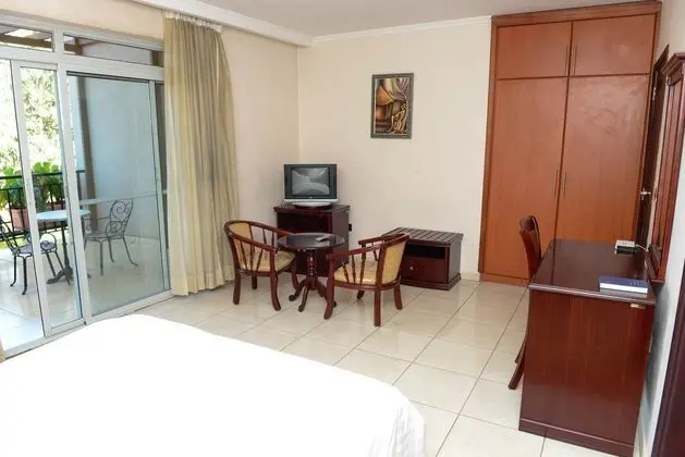 Enjoy the Amenities Offered by This Standard Suite - Oda