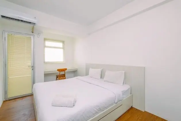 Enjoy Living Studio Room At Gunung Putri Square Apartment