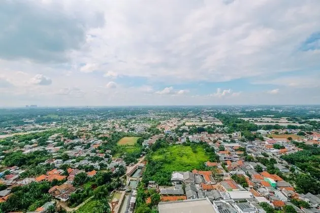 Enjoy Living Studio Room At Gunung Putri Square Apartment