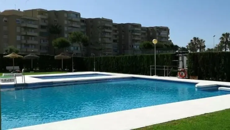 Enjoy Málaga La Cala - Havuz