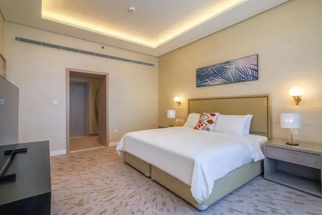 Enjoy Your Stay With Spectacular Views of the Palm