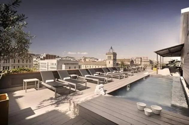 Enjoybcn Miro Apartments - Havuz
