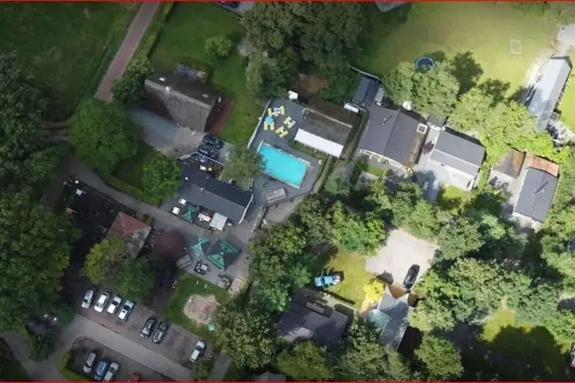 Enjoyin Luxury Chalet With Swimming Pool - Dış Mekan
