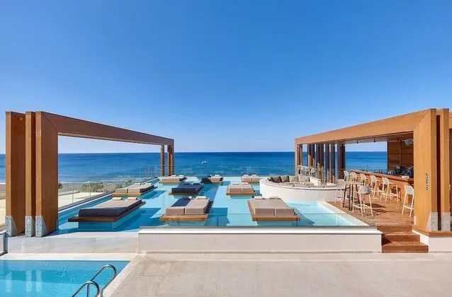 Enorme Santanna Beach - Öne Çıkan Resim