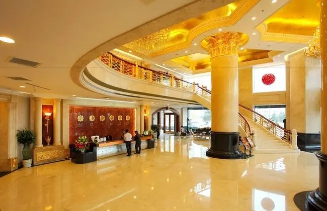 Enrichee Gloria Plaza Hotel Qingdao - Lobi