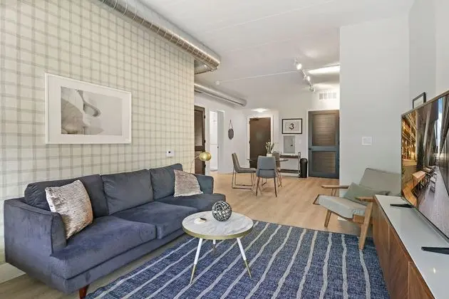 Enticing 1BR & 1BA Apartment in Belmont