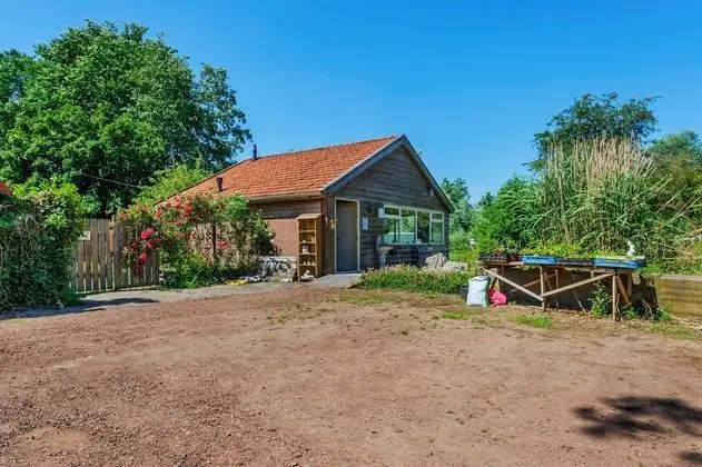 Enticing Holiday Home in Eastermar near Burgumer Mar Lake - Dış Mekan
