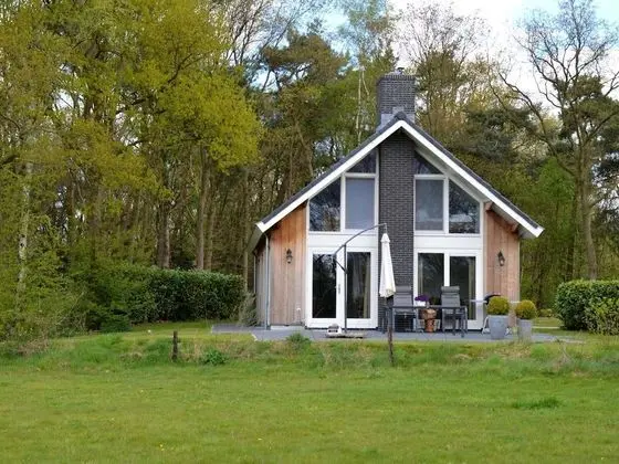 Enticing Holiday Home in Reutum With Sauna