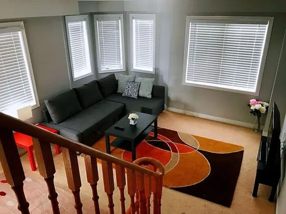 Entire 3 Bedroom Townhouse in Markham - Oda Düzeni