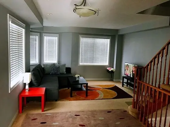 Entire 3 Bedroom Townhouse in Markham - Öne Çıkan Resim