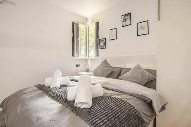 Entire Apartment, Fast Wifi, Free Parking, Free Prime Video & Netflix - Oda