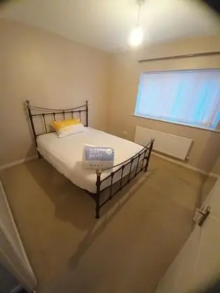 Entire Beautiful House Include two Bedrooms With Parking Manchester