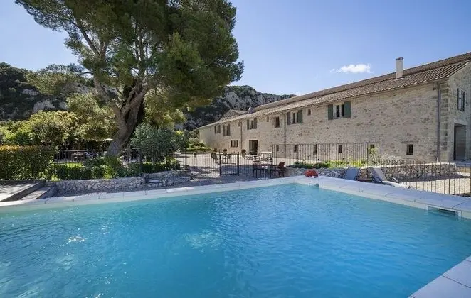 Entre Vigne et Garrigue