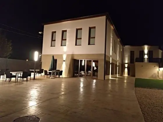 Hotel Entrerailes - Dış Mekan