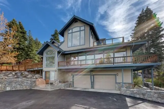 Enviable Lake & Mountain Views wth Waterfal