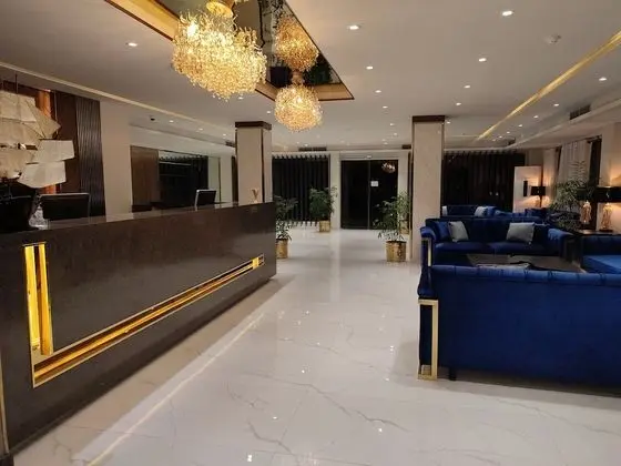 Envoy Continental Hotel