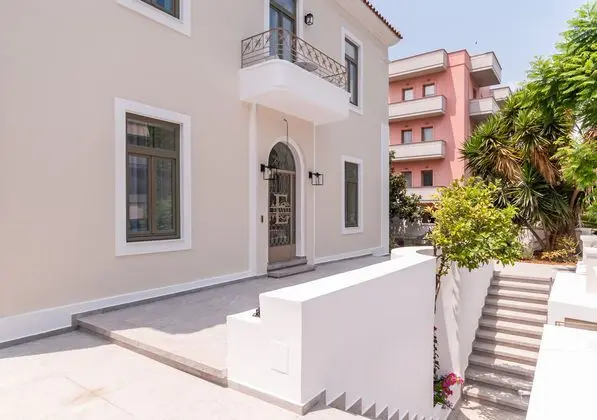 EPAVLI HOTEL