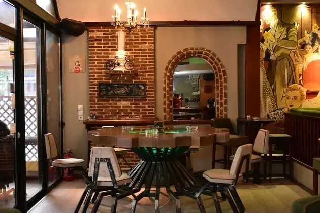 Epidavros Plaza Hotel - Music Bar