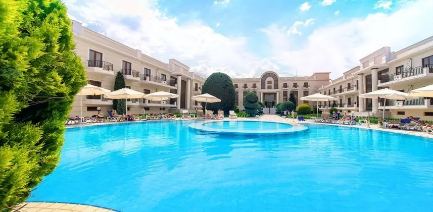 Epirus Palace Congress & Spa - Havuz