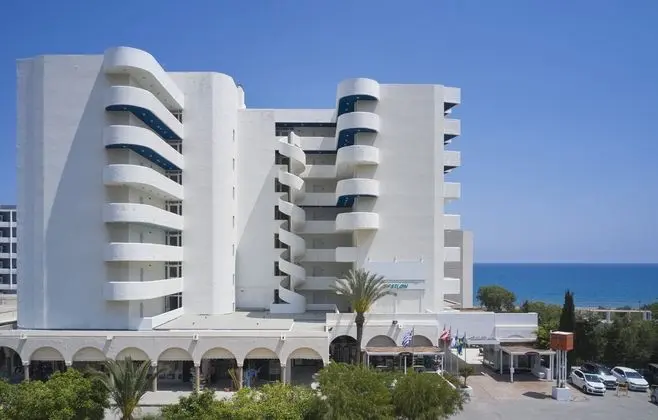 Epsilon Hotel Apartments - Dış Mekan