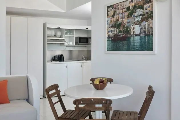 Epsilon Hotel Apartments - Genel