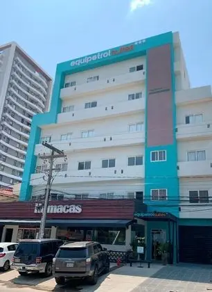 Equipetrol Suites Apart Hotel - Dış Mekan