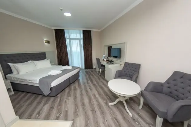 Era Palace Kvariati - Dış Mekan