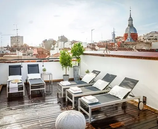 Eric Vokel Madrid Suites - Oda