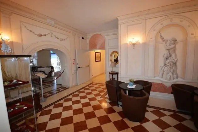Hotel Villa Erica - Lobi