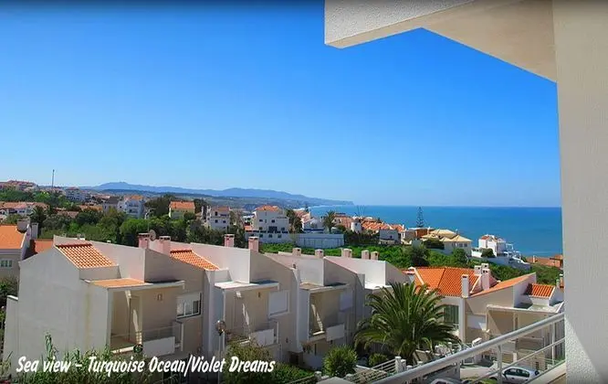 Ericeira Chill Hill Hostel & Private Rooms