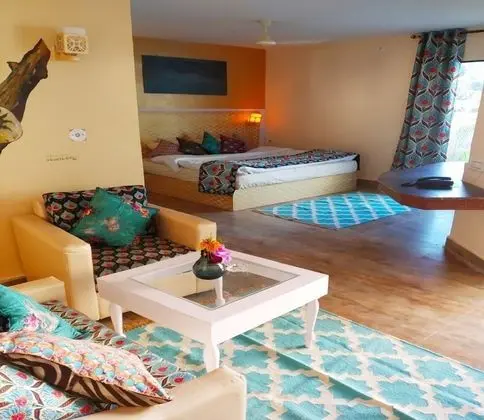 Eriline Resorts