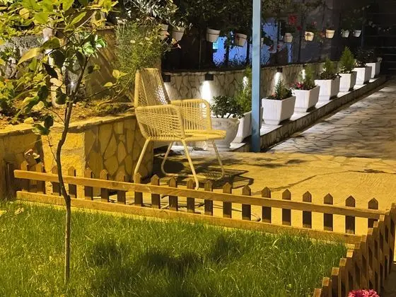 Ernest Apartments - Dış Mekan