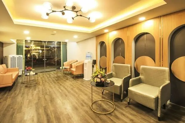 Eros Hotel - Lobi